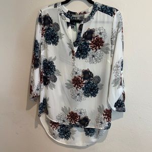 Daniel Rainn split neck blouse